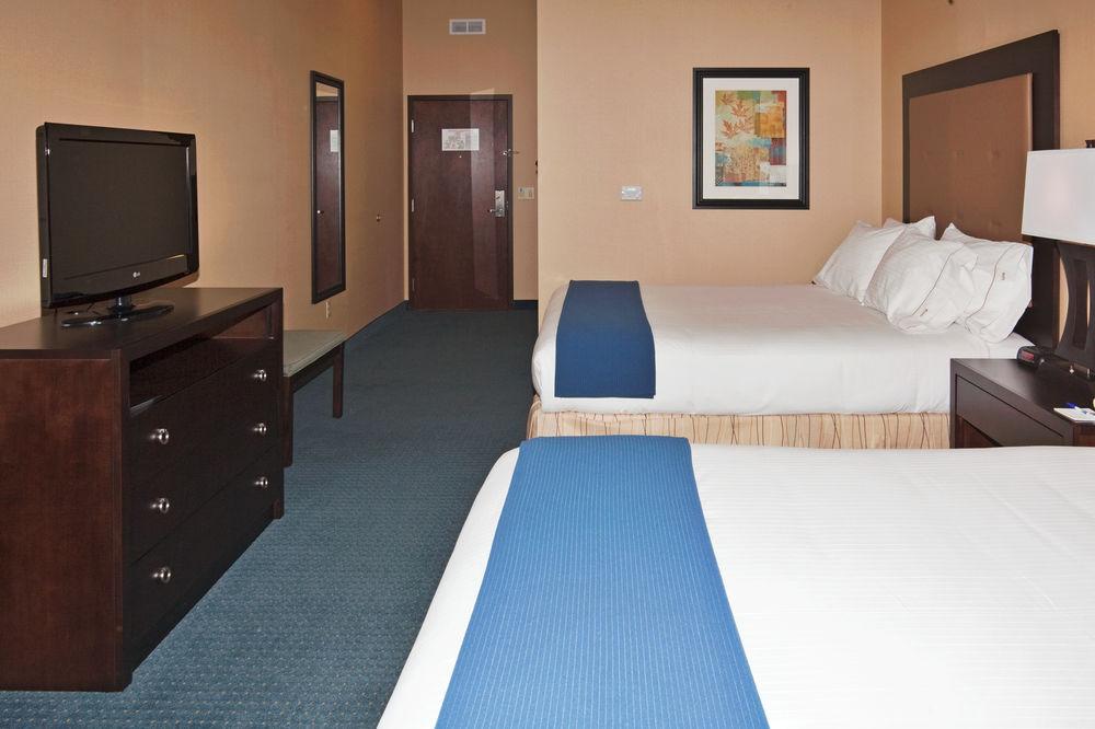 Holiday Inn Express & Suites Detroit - Novi By Ihg Ngoại thất bức ảnh