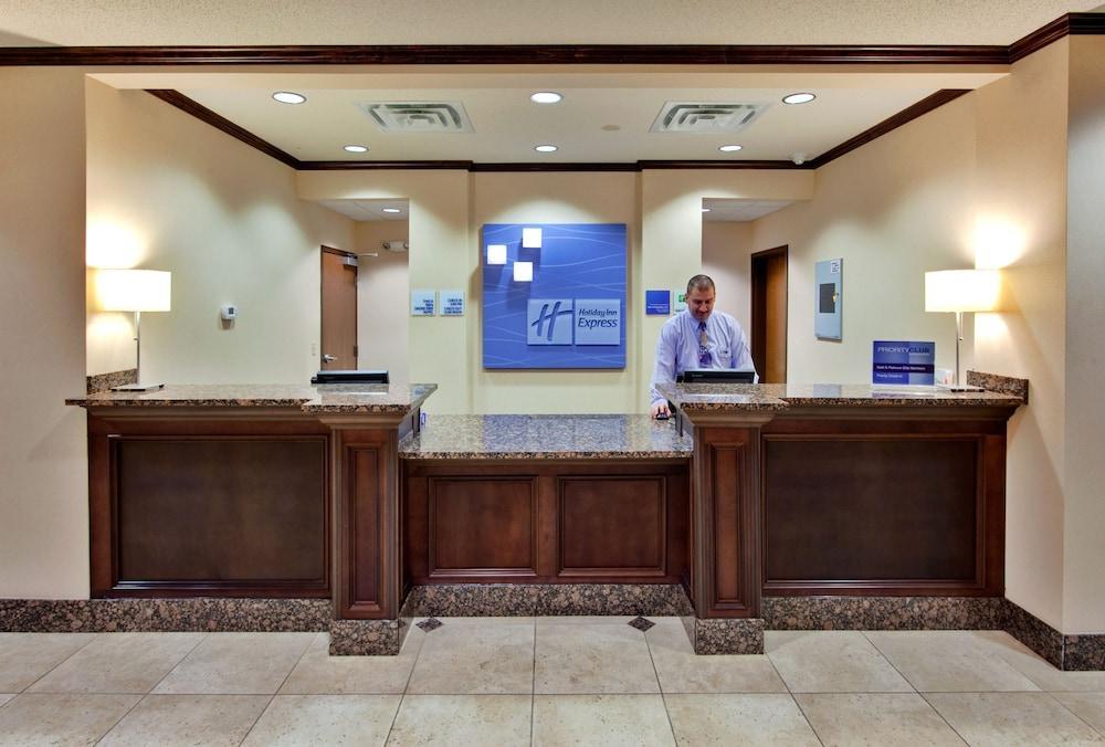 Holiday Inn Express & Suites Detroit - Novi By Ihg Ngoại thất bức ảnh