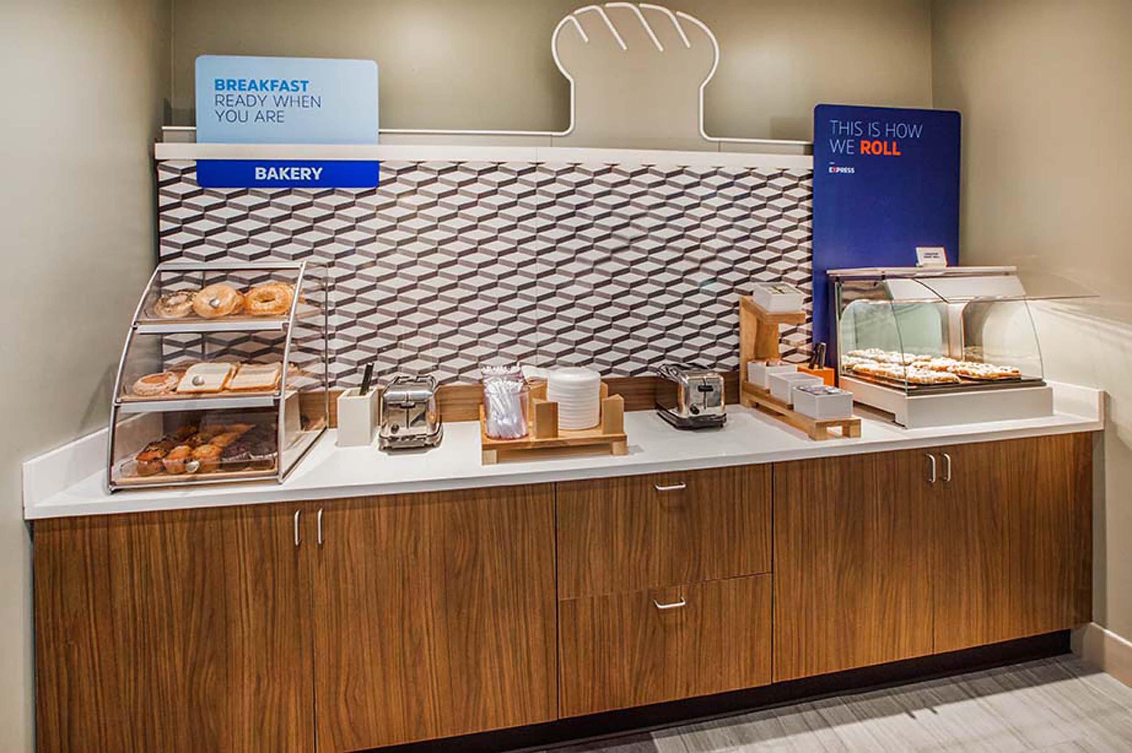 Holiday Inn Express & Suites Detroit - Novi By Ihg Ngoại thất bức ảnh