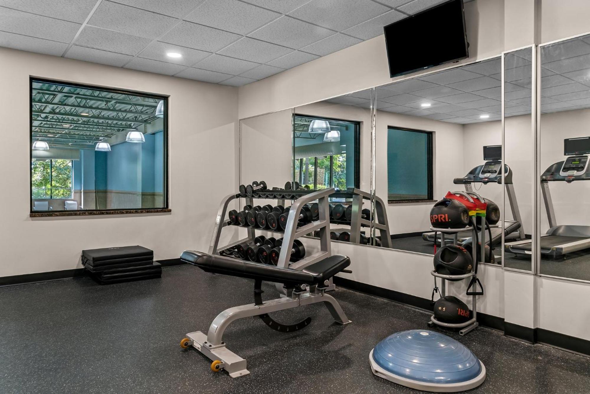 Holiday Inn Express & Suites Detroit - Novi By Ihg Ngoại thất bức ảnh
