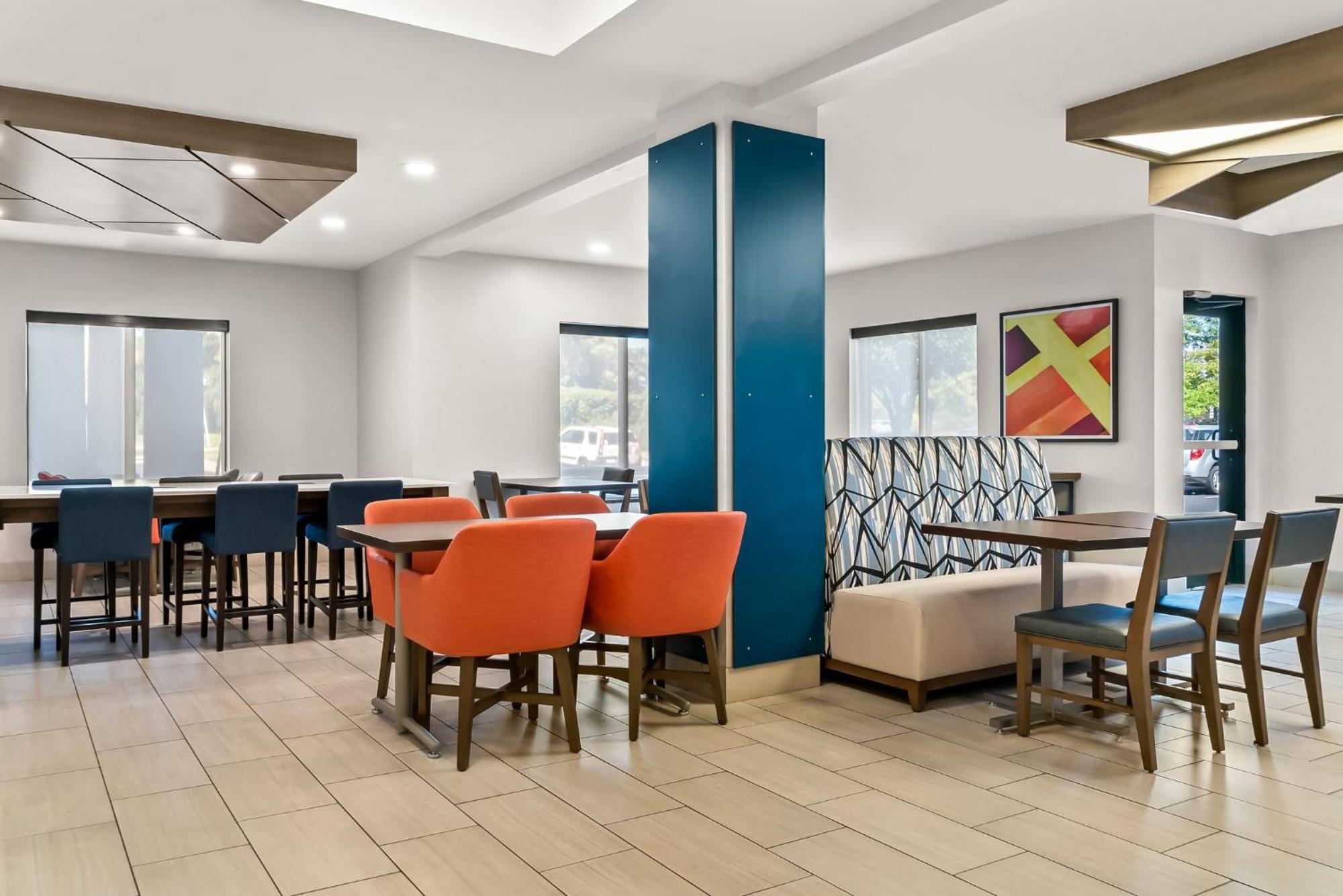 Holiday Inn Express & Suites Detroit - Novi By Ihg Ngoại thất bức ảnh