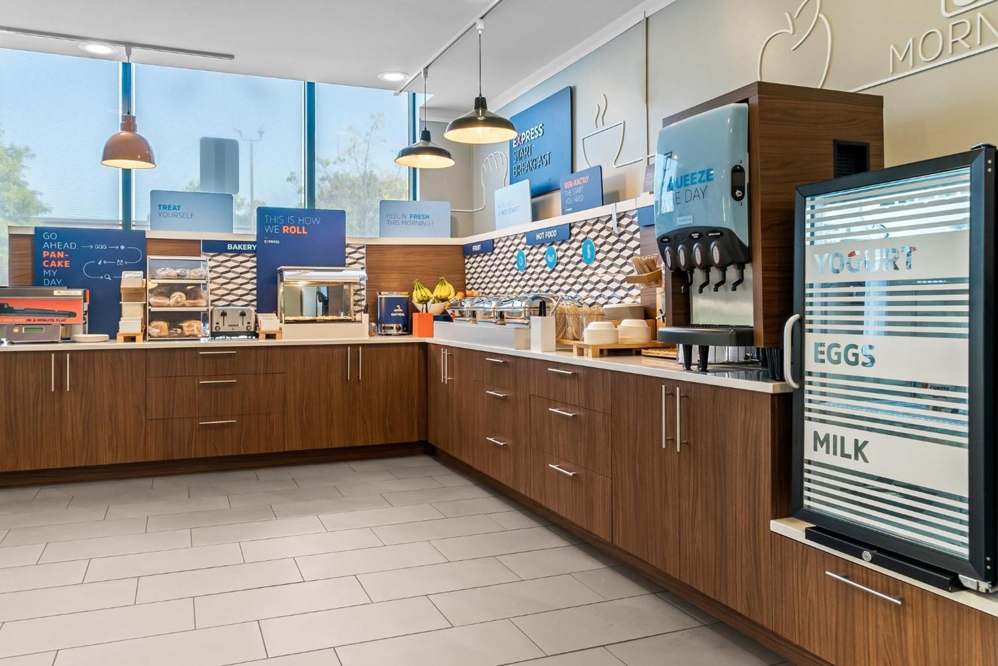 Holiday Inn Express & Suites Detroit - Novi By Ihg Ngoại thất bức ảnh