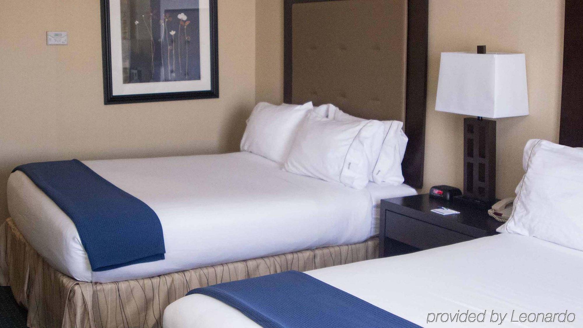 Holiday Inn Express & Suites Detroit - Novi By Ihg Ngoại thất bức ảnh