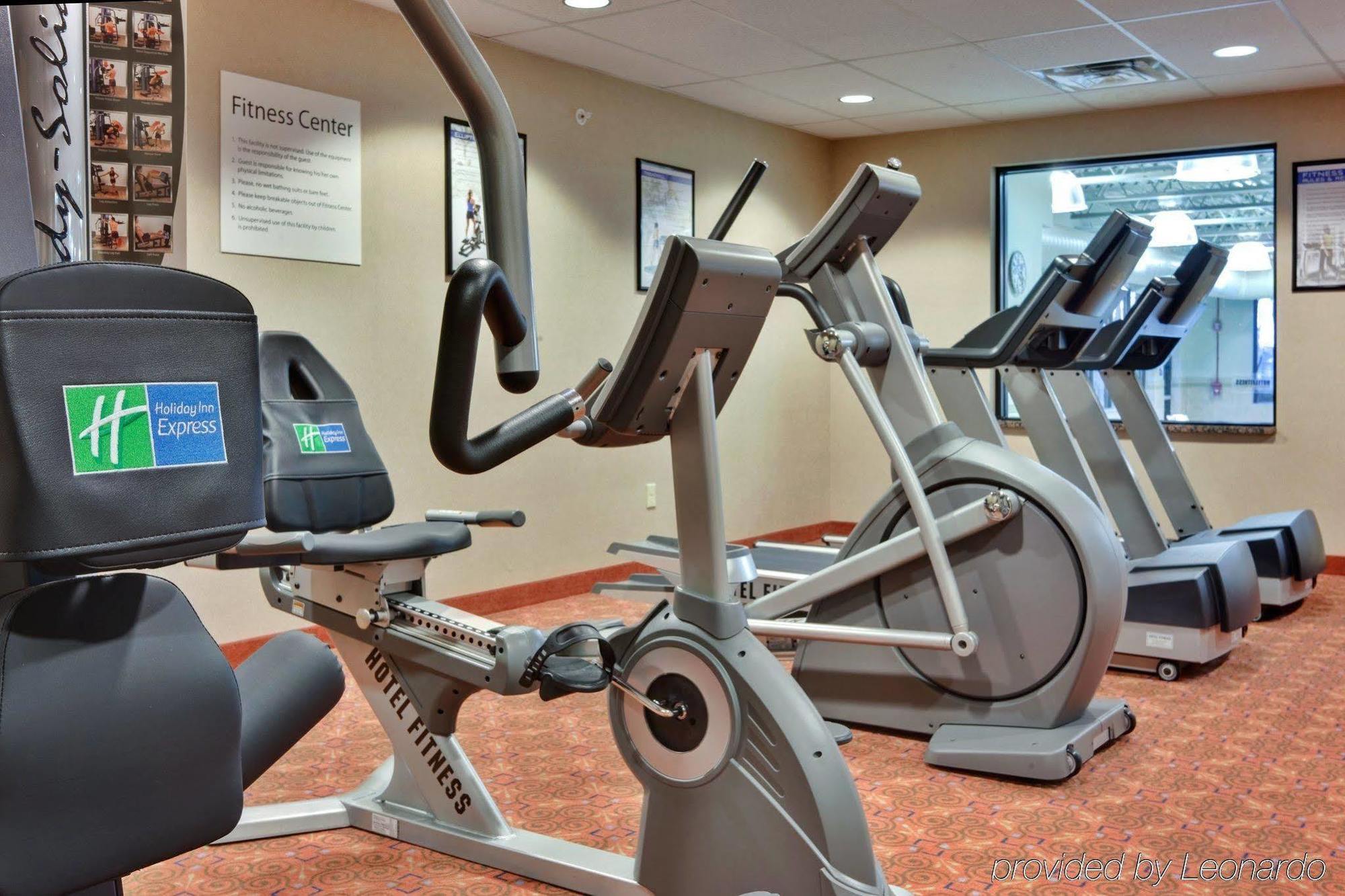 Holiday Inn Express & Suites Detroit - Novi By Ihg Ngoại thất bức ảnh